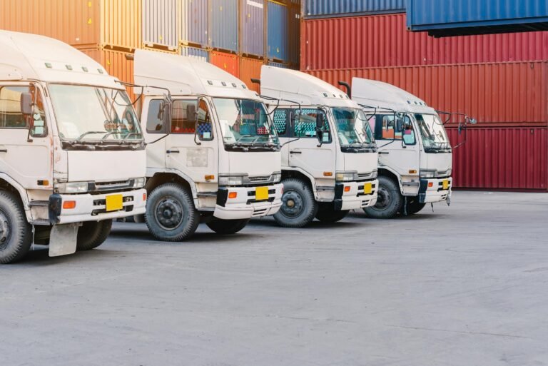 Solusi Logistik yang Andal dan Terintegrasi